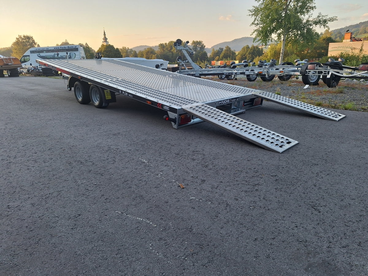 Fahrzeug Transporter PL30-5521  - 3 T